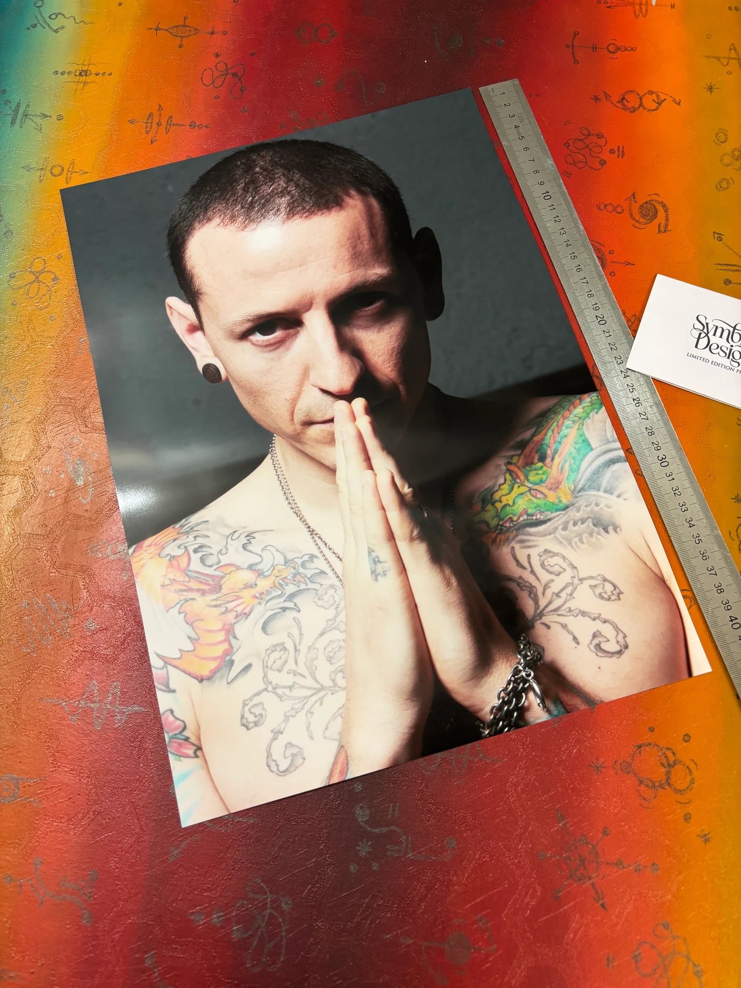 CHESTER BENNINGTON - LINKIN PARK - Symbios Design - Rare Glossy Print