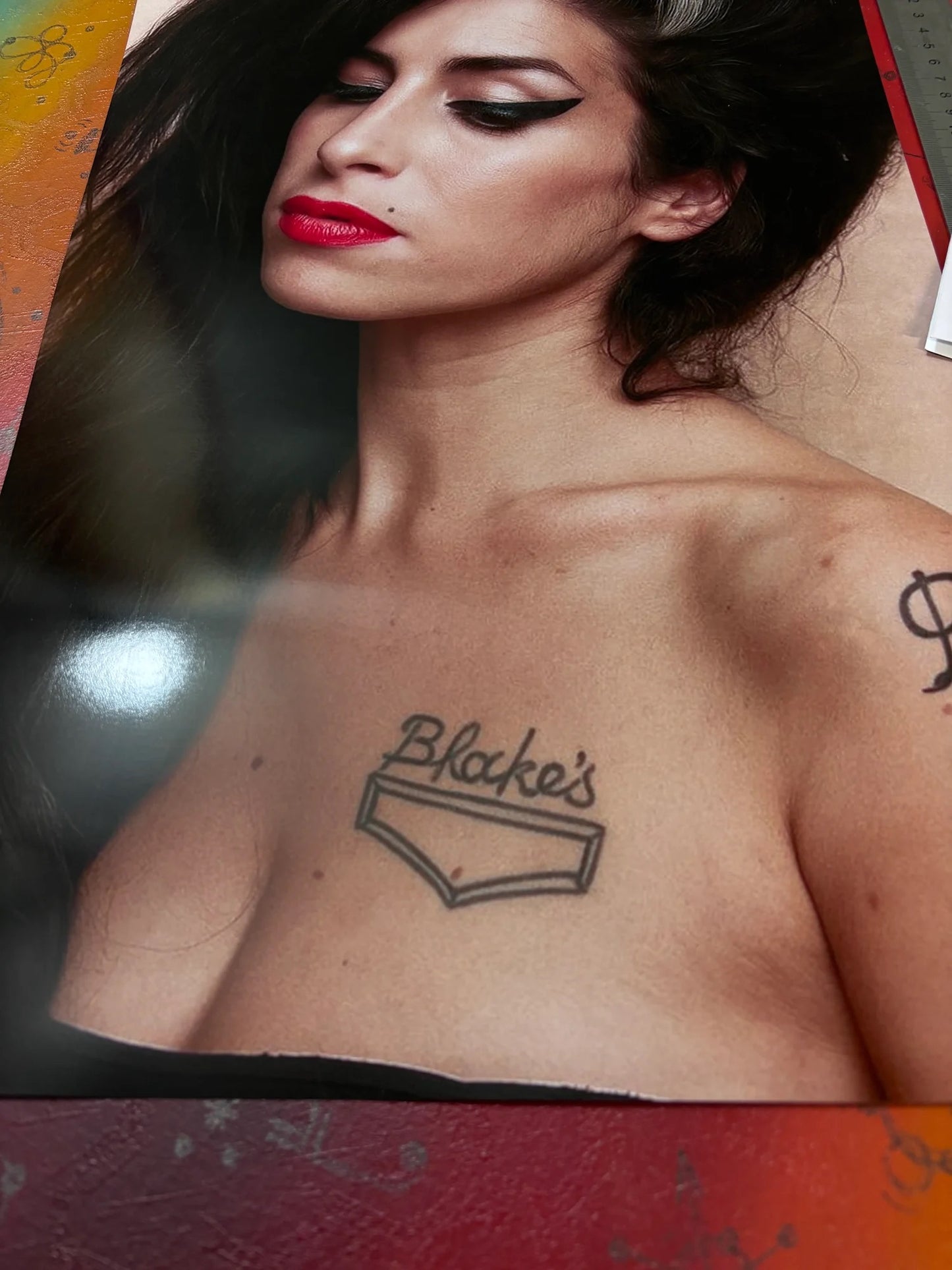 AMY WHINEHOUSE - PORTRAIT - Symbios Design - Rare Glossy Print