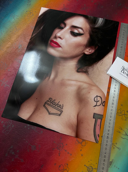AMY WHINEHOUSE - PORTRAIT - Symbios Design - Rare Glossy Print