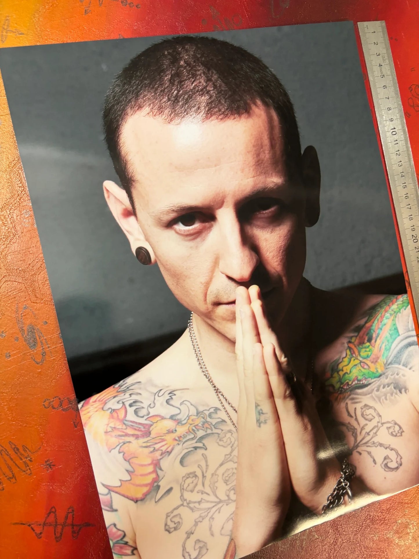 CHESTER BENNINGTON - LINKIN PARK - Symbios Design - Rare Glossy Print