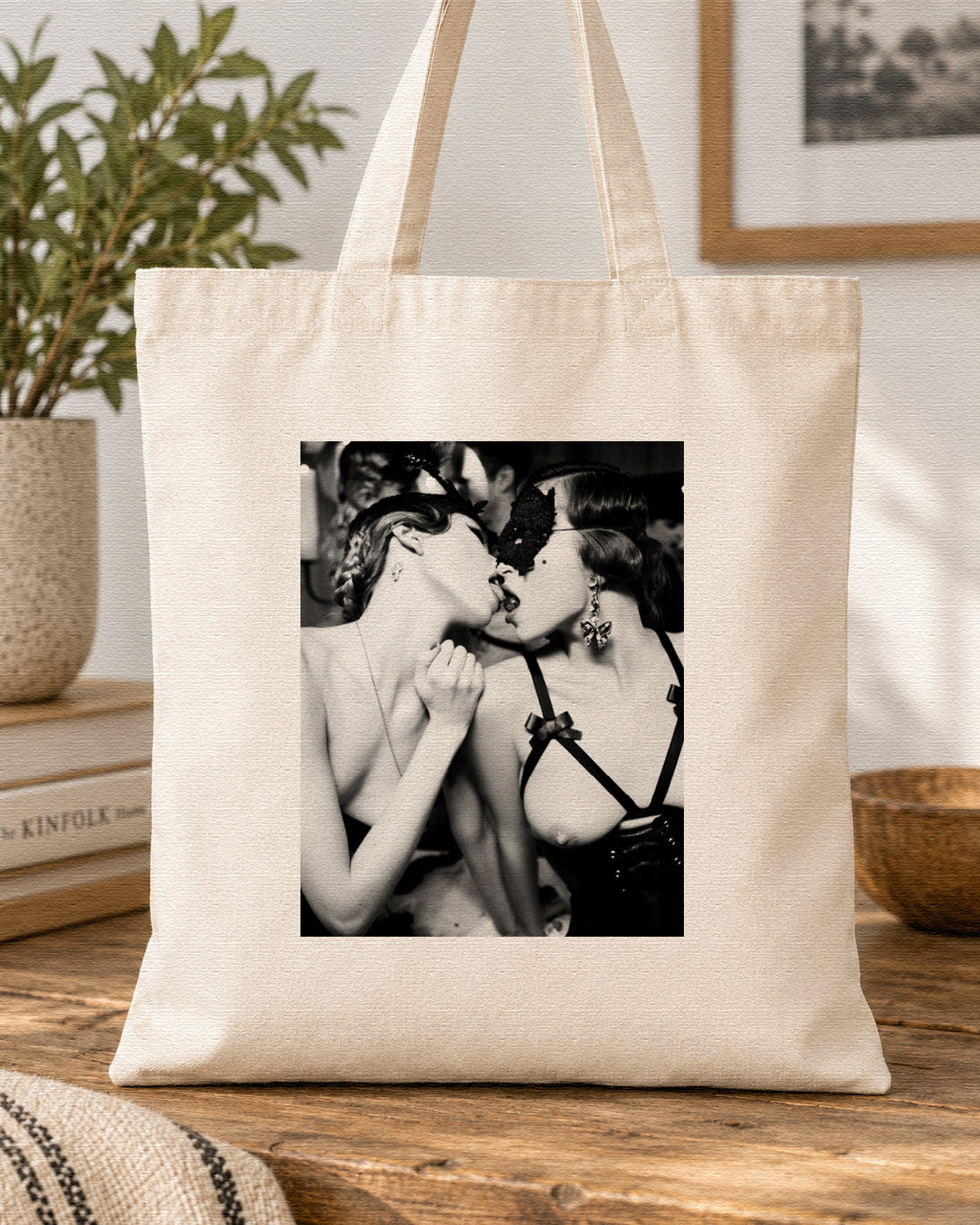 ELLEN VON UNWERTH - Symbios Design Tote Bag