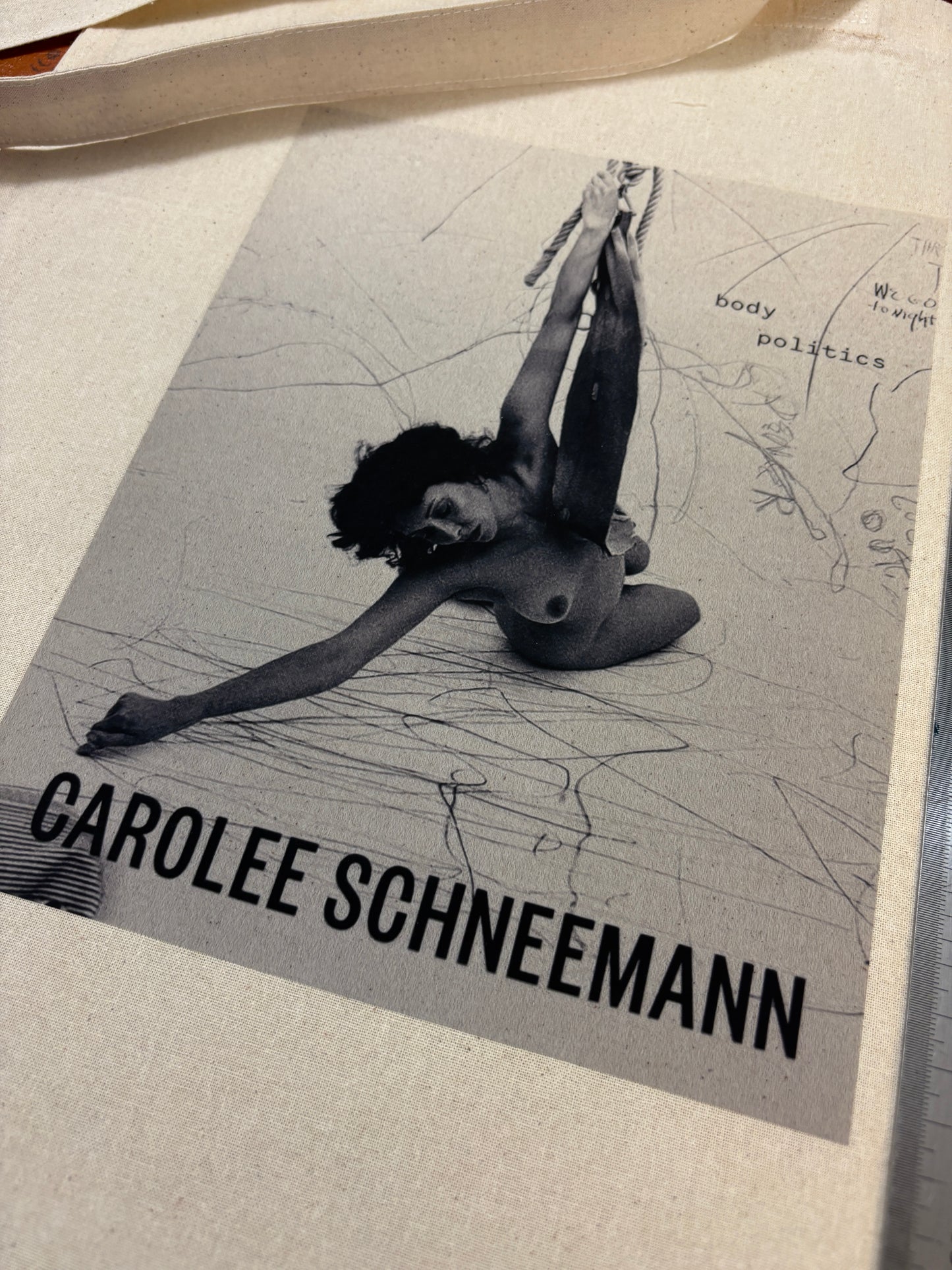 BODY POLITICS - Retro Tote Bag: 90s Style, Oeko-Tex Cotton