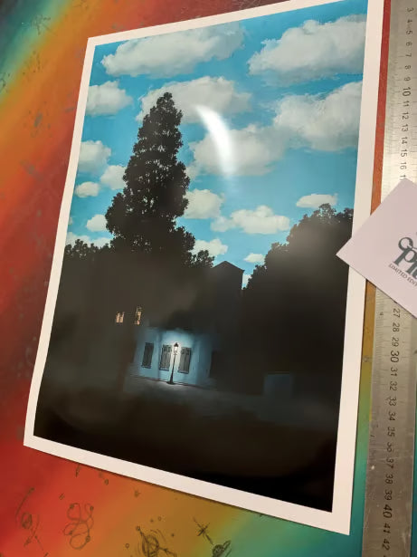 René MAGRITTE - L'Empire de Lumière - SYMBIOS DESIGN - AFFICHE D'ART BRILLANTE